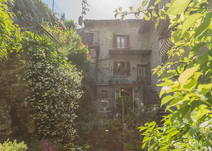 Jacuzzi Vista - Bellosguardo בית נופש לצנו