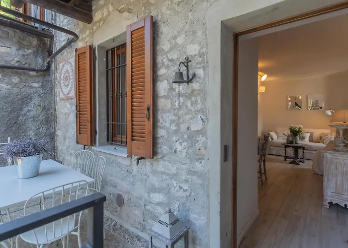 בית נופש Jacuzzi Vista - Bellosguardo לצנו